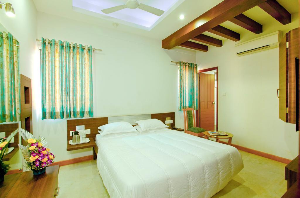 Hotel Vt Orchid Chennai Room photo