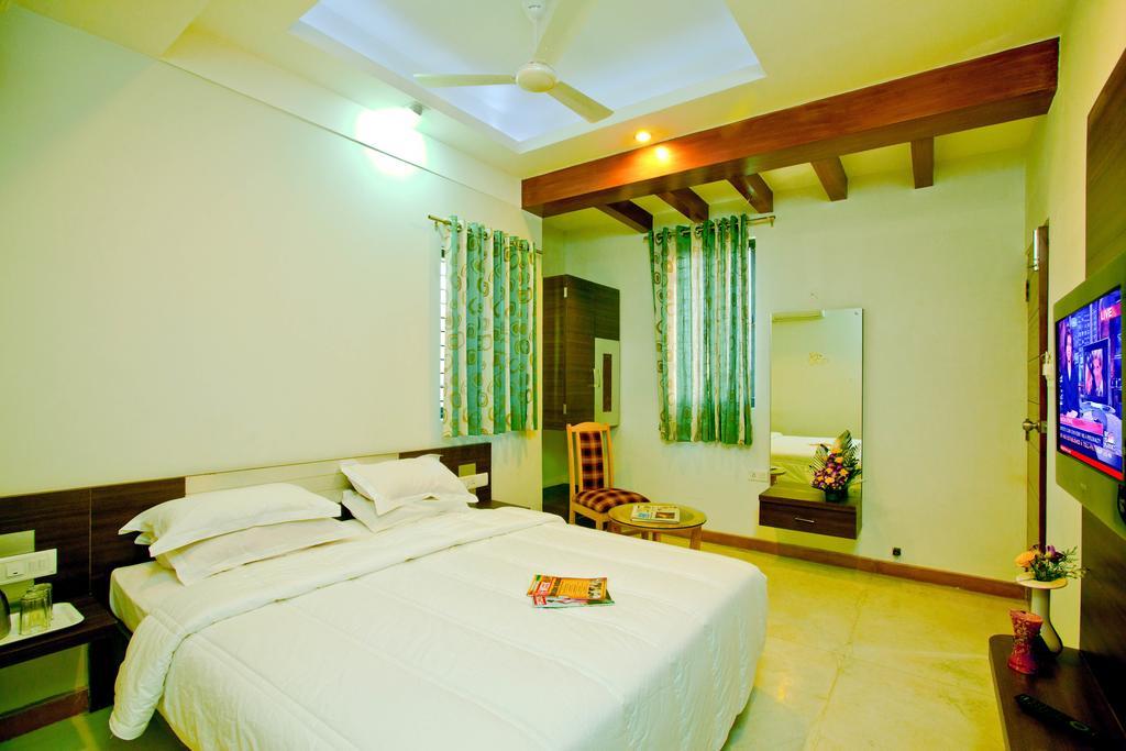 Hotel Vt Orchid Chennai Room photo
